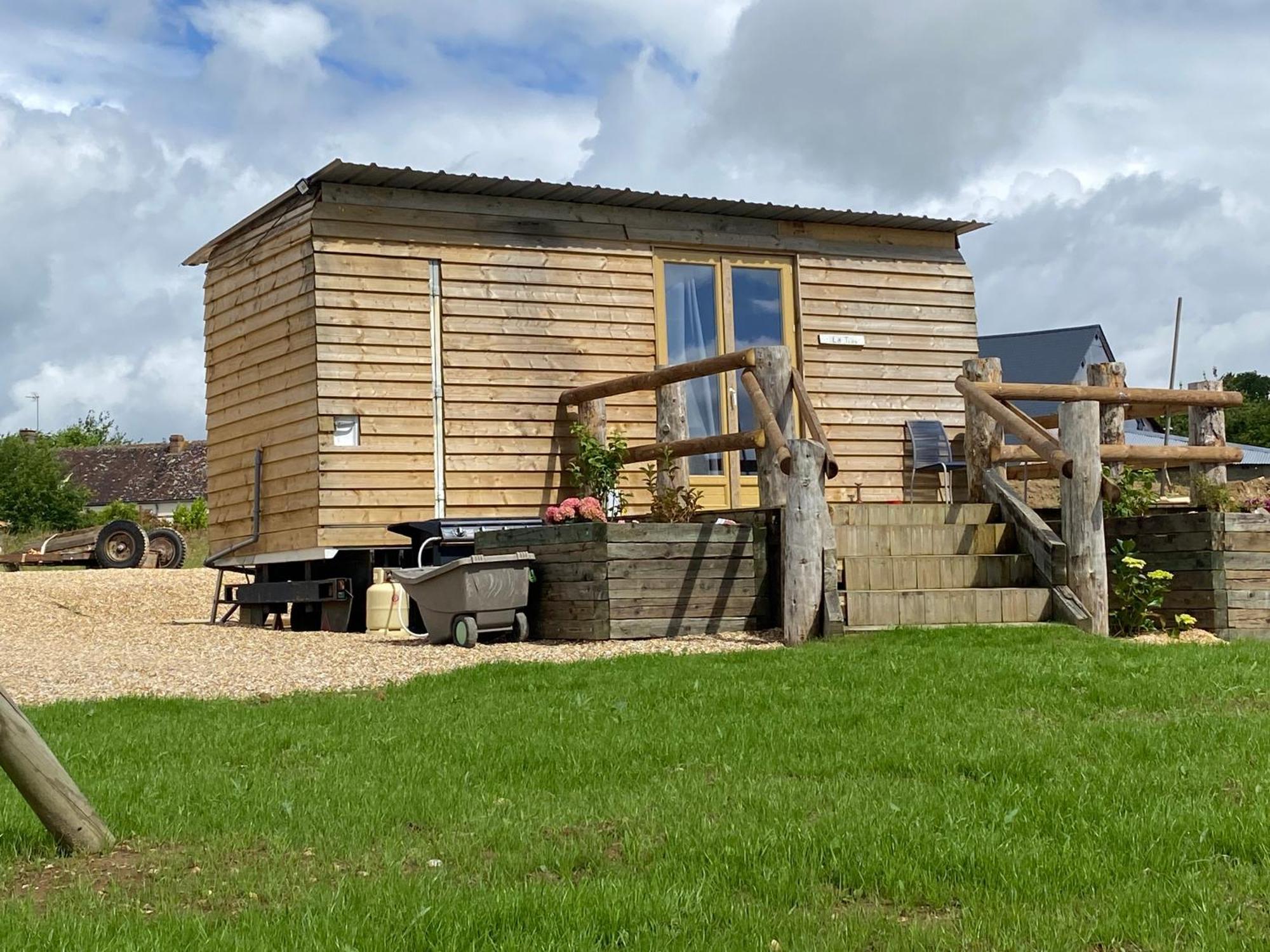 Tiny House Guest House Digny Luaran gambar