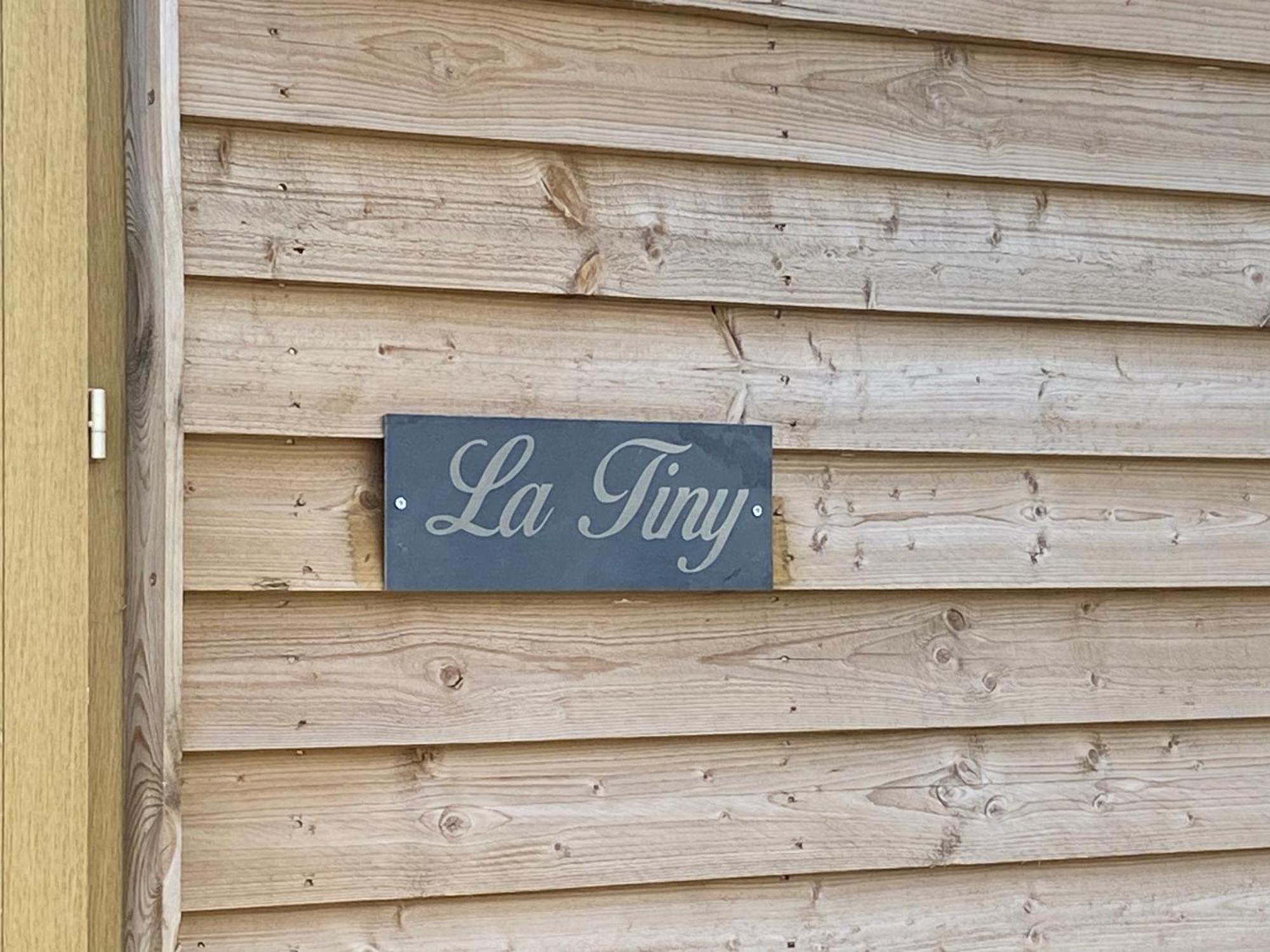 Tiny House Guest House Digny Luaran gambar